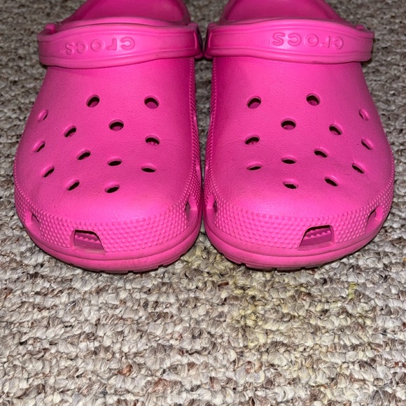 CROCS PINK M 8 W 10 - Picture 2 of 12